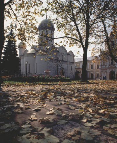 La cathédrale de la Trinité avec la tombe de Saint Serge de Radonège, 1422 - Old Russian Architecture