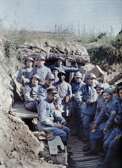 Un groupe de soldats français dans une tranchée sur la ligne de front, Hirtzbach, Département Haut-Rhin, Alsace, France, 16 juin 1917 - Paul Castelnau