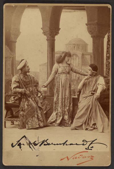[Sarah Bernhardt dans le rôle de Gismonda] - Paul Nadar