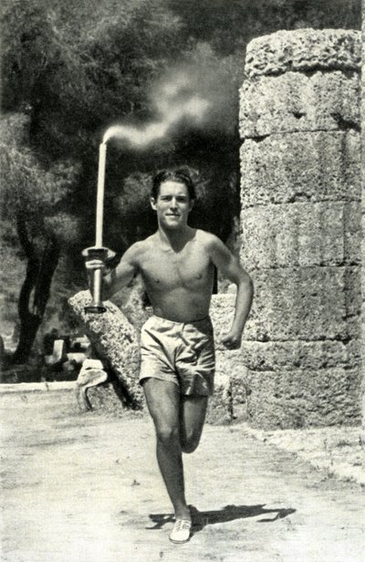 Konstantin Kondylis premier porteur de la flamme olympique pour les Jeux de Berlin - Paul Wolff