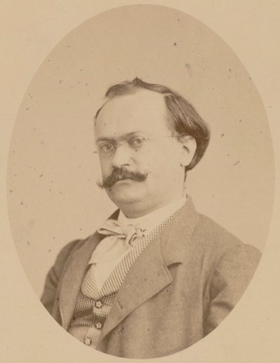 Portrait du compositeur Charles Lecocq 1832-1918, 1866 - Photo studio A. Legras.