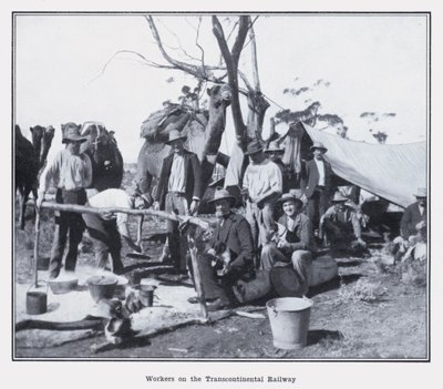 Travailleurs sur le chemin de fer transcontinental - Photographer Australian