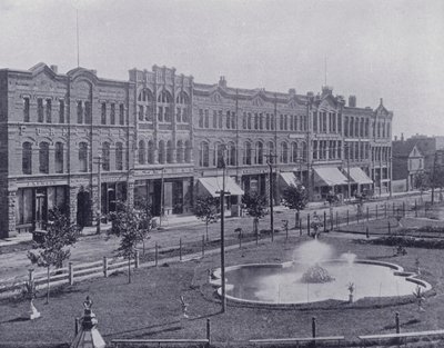 Canada : Victoria Row, depuis Queen