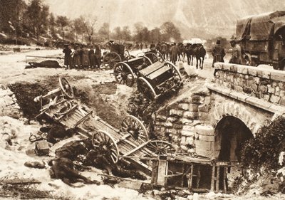 Un convoi de munitions italien sur une route d