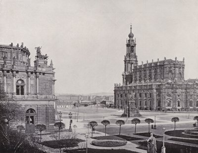 Vue du Zwingerwall sur la Theaterplatz - Photographer German