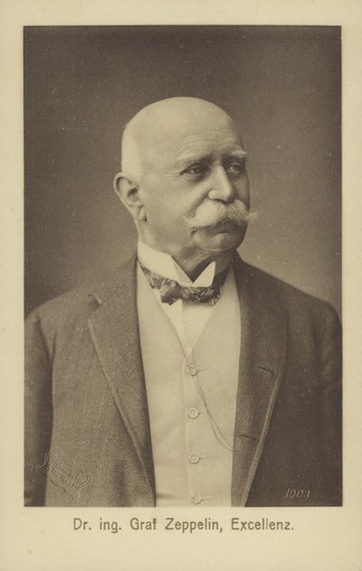 Graf Ferdinand von Zeppelin, concepteur et constructeur de dirigeables allemand - Photographer German