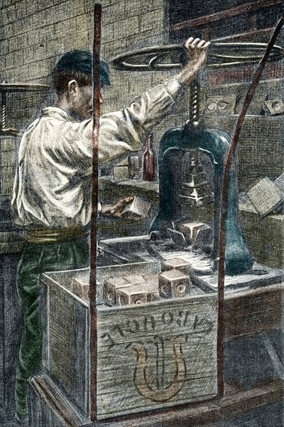 Usine de savon : estampage de la marque de savon Gravure tirée de 