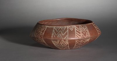 Bol à croix blanche avec tortue et soleil, c.4000-3400 av. J.-C. - Predynastic Period Egyptian