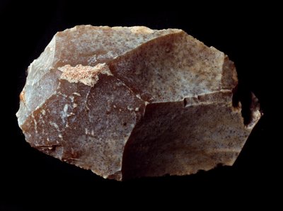Préhistoire : racloir taillé sur pierre - Prehistoric Prehistoric