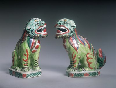 Paire de lions Famille Verte, période Kangxi (1662-1722) (porcelaine) - Qing Dynasty Chinese School