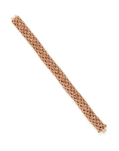 Un des trois bracelets 