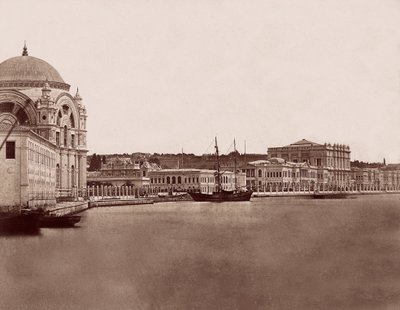 Palais et mosquée de Dolmabahçe - Robertson and Beato