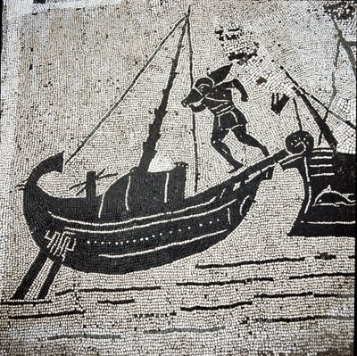 Un navire de Cagliari retournant au port d