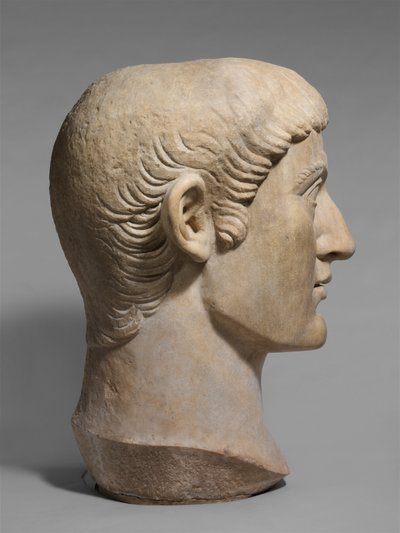 Tête en marbre de l