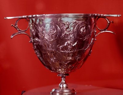 Trésor de Boscoreale : canthare (vase à boire) avec feuilles de platanes. Fin du 1er siècle avant J.-C. - 1er siècle après J.-C. Hauteur 0,17 m. Paris, Musée du Louvre - Roman