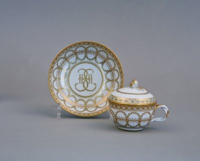 Tasse et soucoupe avec le monogramme de Catherine II, Manufacture impériale de porcelaine, 1770-1780s - Russian Master