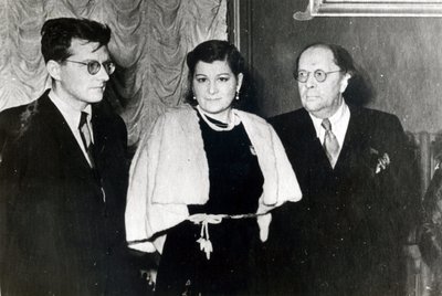 Le compositeur Dmitri Dmitriyevich Chostakovitch, la chanteuse Maria Maksakova et l