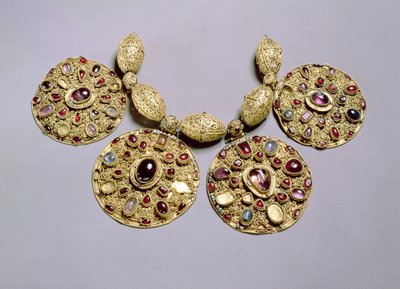 Médaillons du collier de Barmy, avec décoration de filigrane et de granulation, Rayazan, XIIe siècle - Russian School