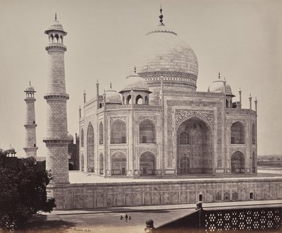 Agra. Vue du Taj depuis un angle du quadrilatère - Samuel Bourne