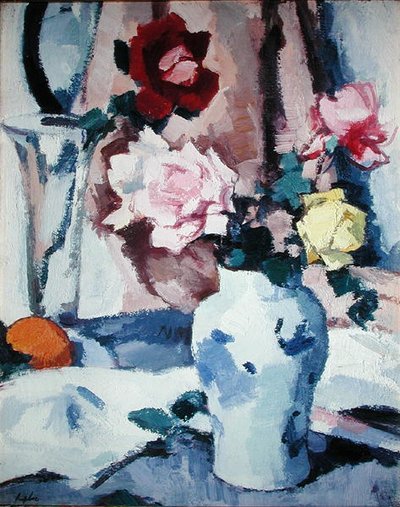 Roses dans un vase bleu et blanc - Samuel John Peploe
