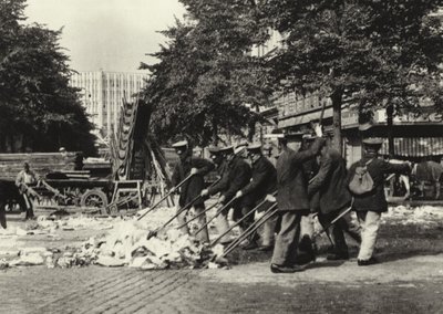 Berlin: Balayeurs de Rue sur la Place Wittenberg - Sasha Stone