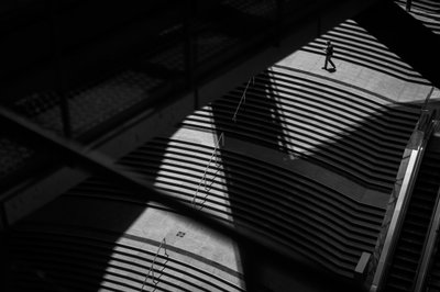 Promenade des ombres géométriques - Satoshi Hata