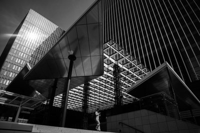 Architecture urbaine en verre - Satoshi Hata
