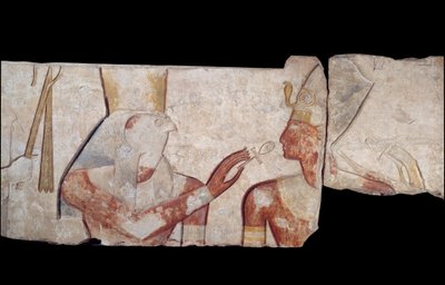 Art égyptien ancien : Le roi Ramsès II est présenté aux divinités Horus, Amon et Hathor qui lui donnent la vie et les insignes royaux - School Egyptian