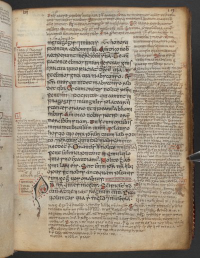 Harley 1802, f.19r, Initiale décorée 