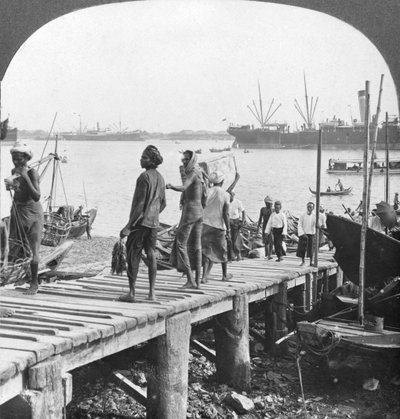Embarcadère sur le fleuve Irawaddy, Rangoon, Birmanie, 1908 - Stereo Travel Co