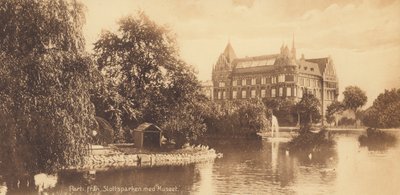 Malmö : Partie du parc du château avec le musée (photo n/b) - Swedish Photographer