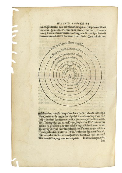 "De Revolutionibus Orbium Coelestium" de Nicolas Copernic et "De Libris Revolutionum Nicolai Copernici Narratio Prima" de Georg Johan Rheticus, deux œuvres en un volume, Bâle, 1566-67 - Swiss School
