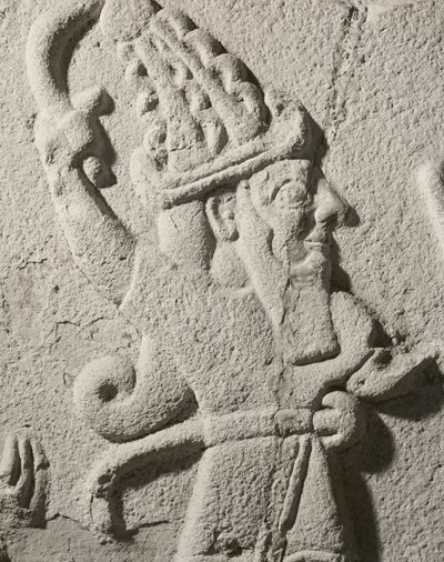 Le roi Sulumeli versant une libation avec un dieu, détail du dieu - Syrian Syrian