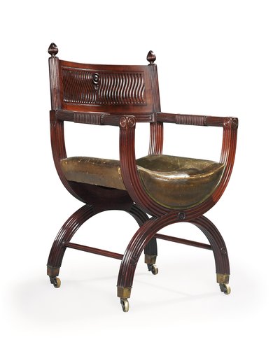 Fauteuil à cadre en X en acajou de la fin de l