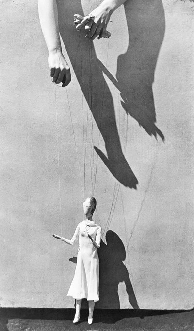 Mains du marionnettiste, 1929 - Tina Modotti