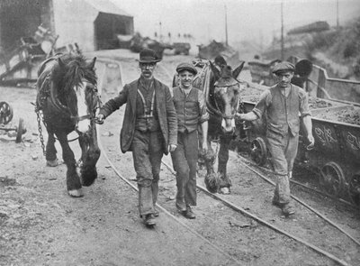 Après le règlement : Les mineurs ramenant leurs poneys à la mine, 1915 - Unbekannt