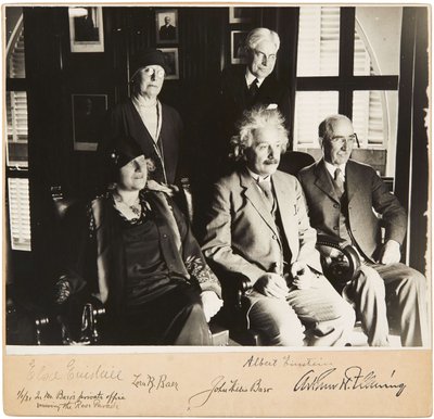 Albert et Elsa Einstein, John et Lora Baer et Arthur H. Fleming, Pasadena, 1er janvier 1931 - Unbekannt