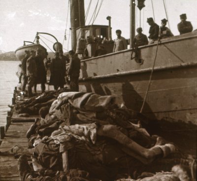 Corps de victimes du typhus, Corfou, Grèce, vers 1915 - Unbekannt