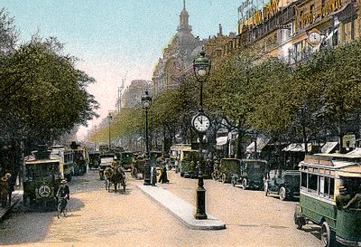 Boulevard des Italiens, Paris, avec voitures et autobus, vers 1900 - Unbekannt