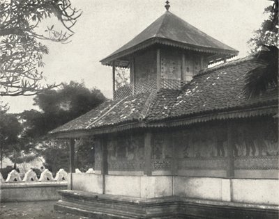 Dewale s. Tafel 58 près du Dagoba de la Dent Sacrée à Kandy, 1926 - Unbekannt