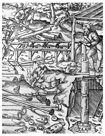 Fabrication et utilisation de pompes en orme pour drainer les mines avant l