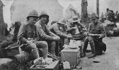 En marche vers Kumassi : Une pause pour le dîner, 1902 - Unbekannt