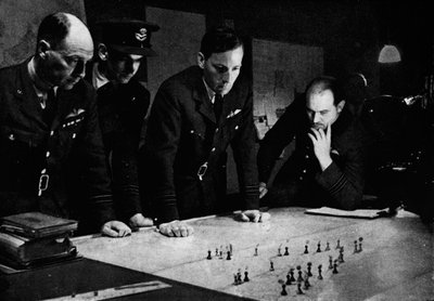 Salle des opérations du Bomber Command de la RAF pendant un raid, 1941 - Unbekannt