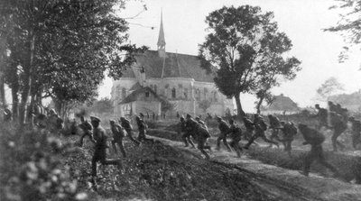 Troupes russes en retraite désordonnée, Ternopil, Ukraine, Première Guerre mondiale, 1er juillet 1917 - Unbekannt