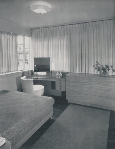 Des lignes simples et pratiques caractérisent cette chambre, 1942 - Unbekannt