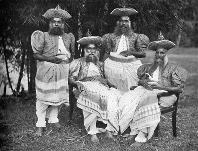 Hommes de haut rang cinghalais, 1902 - Unbekannt