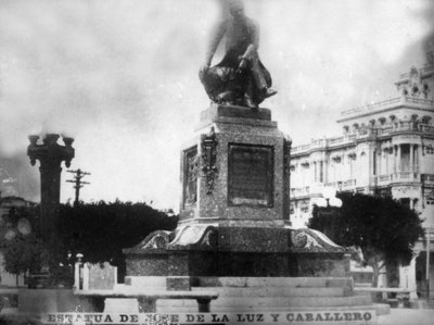 Statue de Don José de la Luz Caballero, 1912, années 1920 - Unbekannt