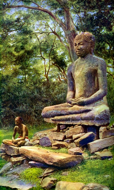 Bouddha en pierre, une relique de la gloire passée d