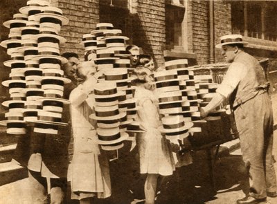 Le retour en faveur des chapeaux de paille, 1930, 1933 - Unbekannt