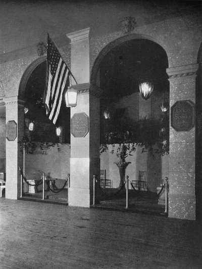 Arches temporaires combinées avec des piliers permanents, 1924 - Unbekannt